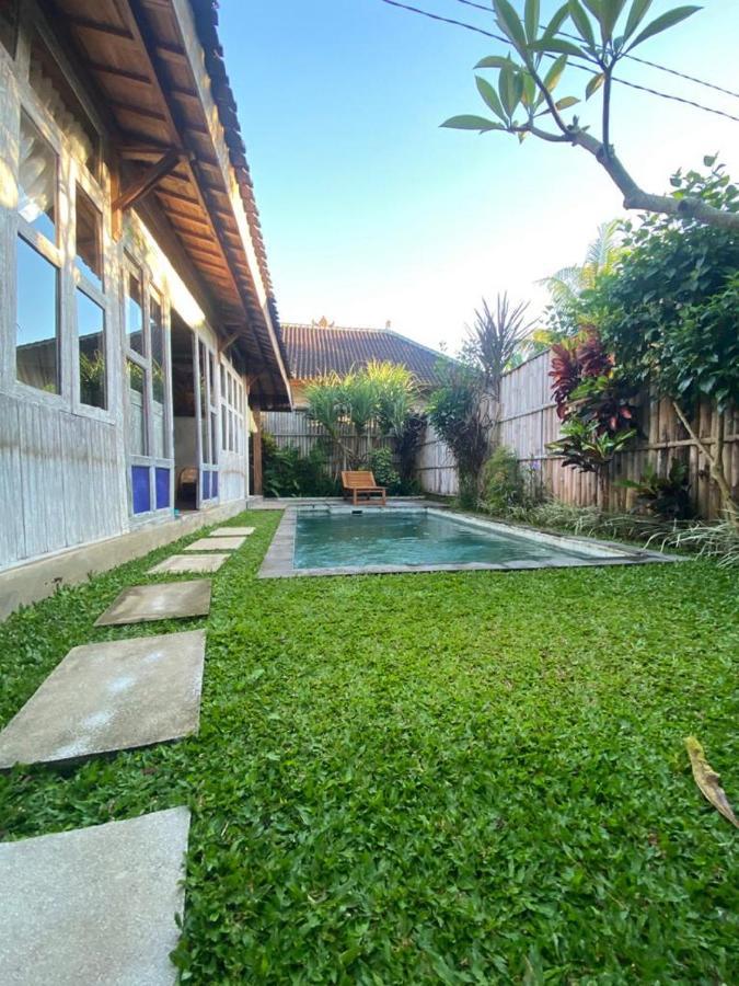 Sarini Villas Blahbatu Esterno foto