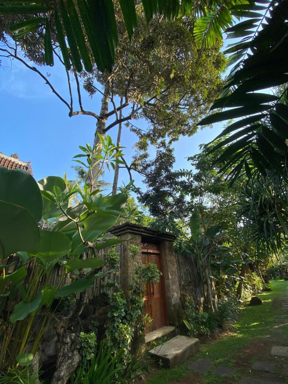 Sarini Villas Blahbatu Esterno foto
